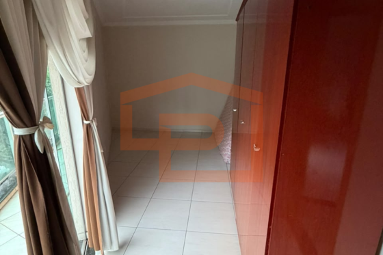 Apartamento para alugar - 130.00m² - Zona V, Umuarama-PR