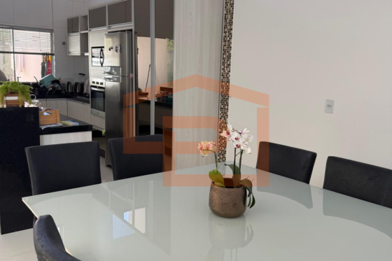 Casa à venda - 183.00m² - Zona III, Umuarama-PR