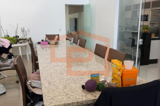 Casa à venda - 183.00m² - Zona III, Umuarama-PR