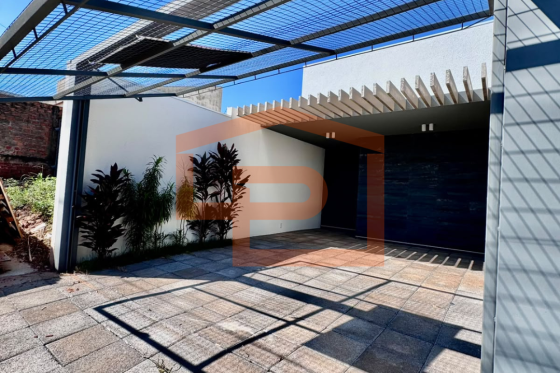 Casa à venda - 97.91m² - Jardim Alphavile, Umuarama-PR