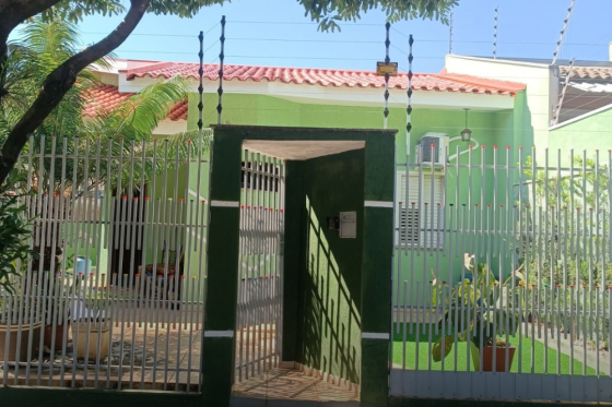 Casa à venda - 260.00m² - Parque San Remo I, Umuarama-PR