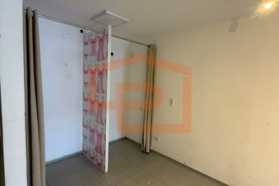 Sala Comercial para alugar - 65.00m² - Zona III, Umuarama-PR