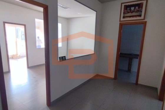 Salão Comercial para alugar - 432.00m² - Zona III, Umuarama-PR